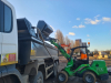 avant-tips-into-lorry
